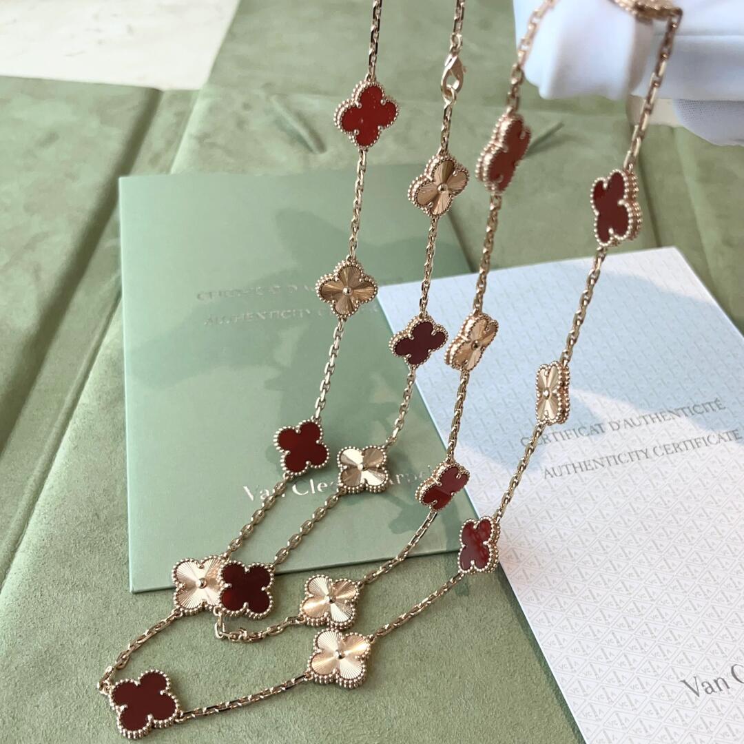 [Elite]CLOVER 20 MOTIFS LASER CARNELIAN NECKLACE