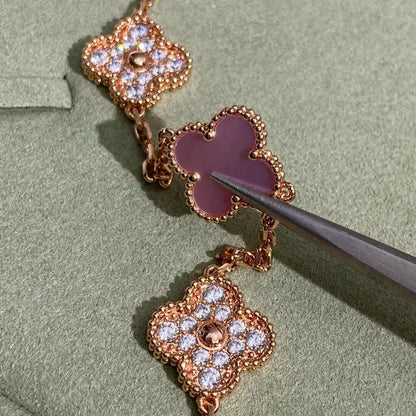 [Elite]CLOVER 10 MOTIFS DIAMOND PINK MOP NECKLACE