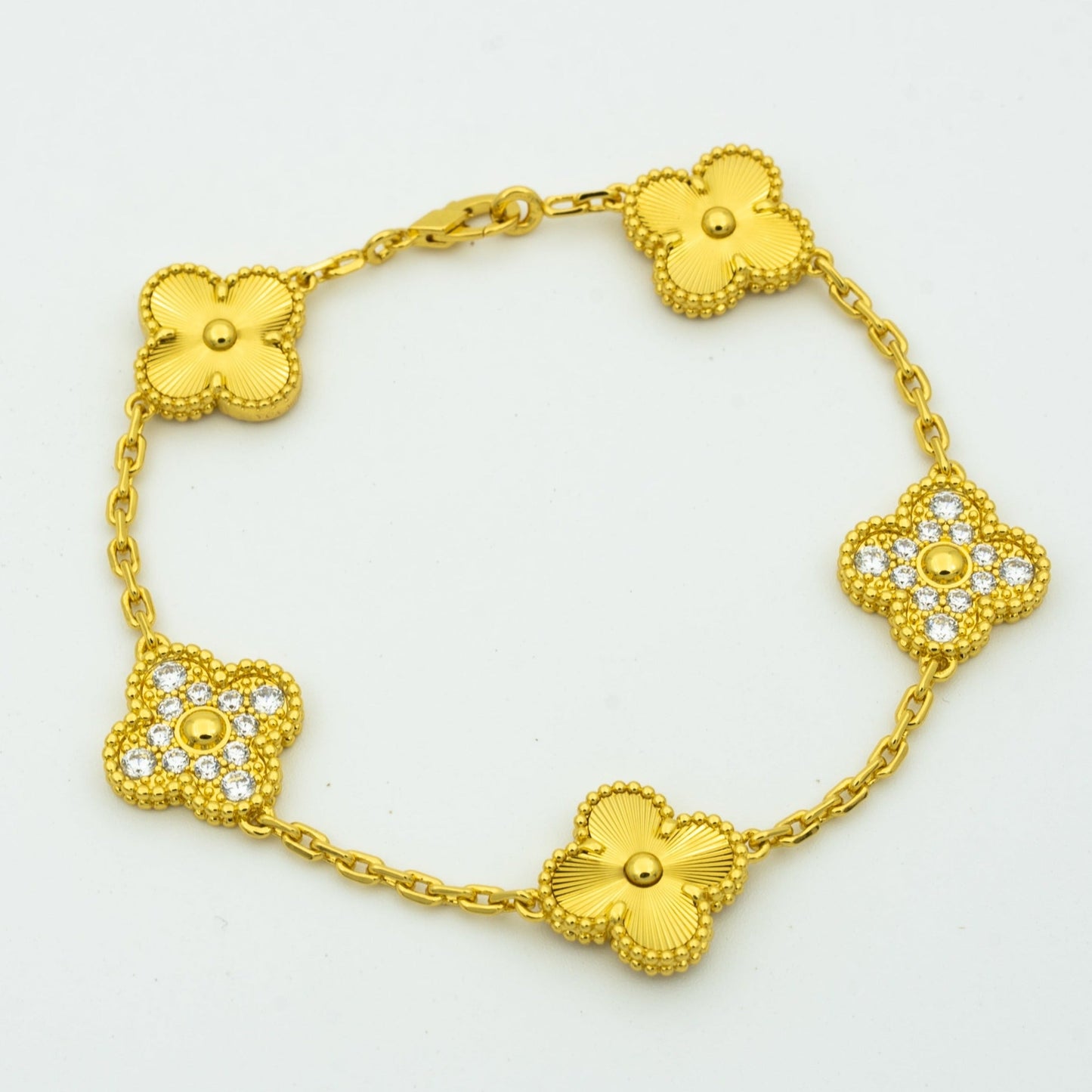 [Elite] CLOVER 5 MOTIF LASER BRACELET COLLECTION