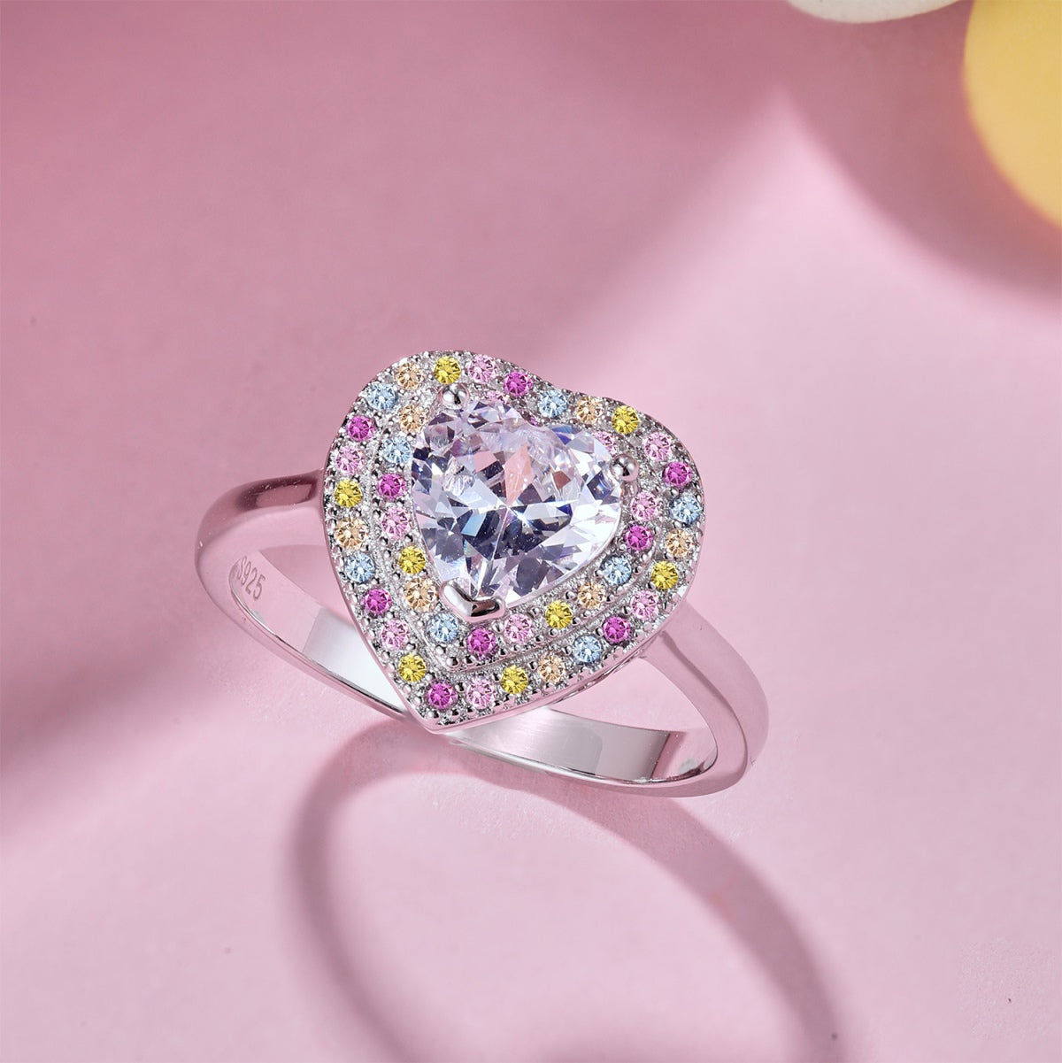 [Elite]Delicate Ebullient Heart Shape Wedding Ring