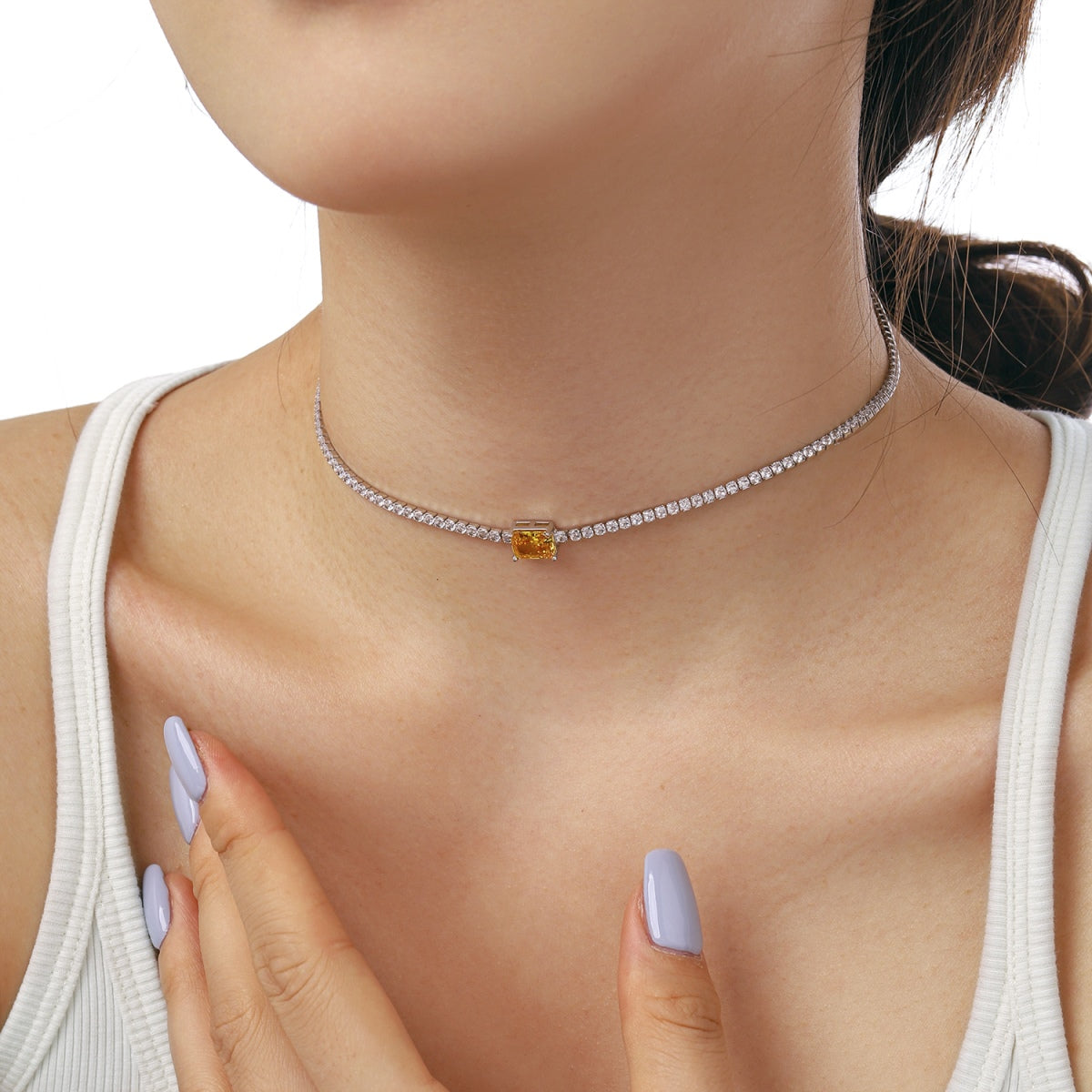 [Elite]2.0 carat Ornate Emerald Cut Necklace