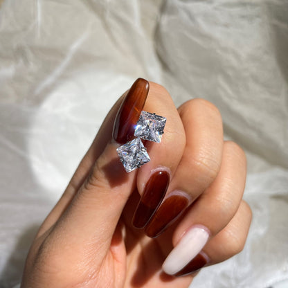 [Elite]Stylish Shiny Square Center Stone Stud Earrings