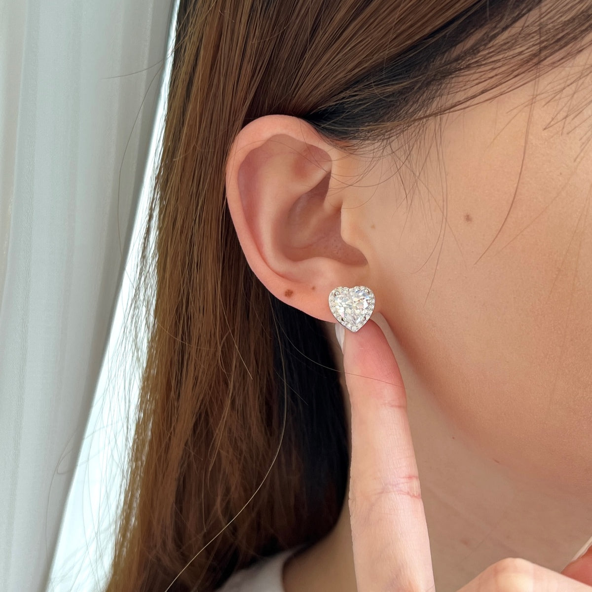 [Elite]Sparkling Heart Shape Lover Earrings
