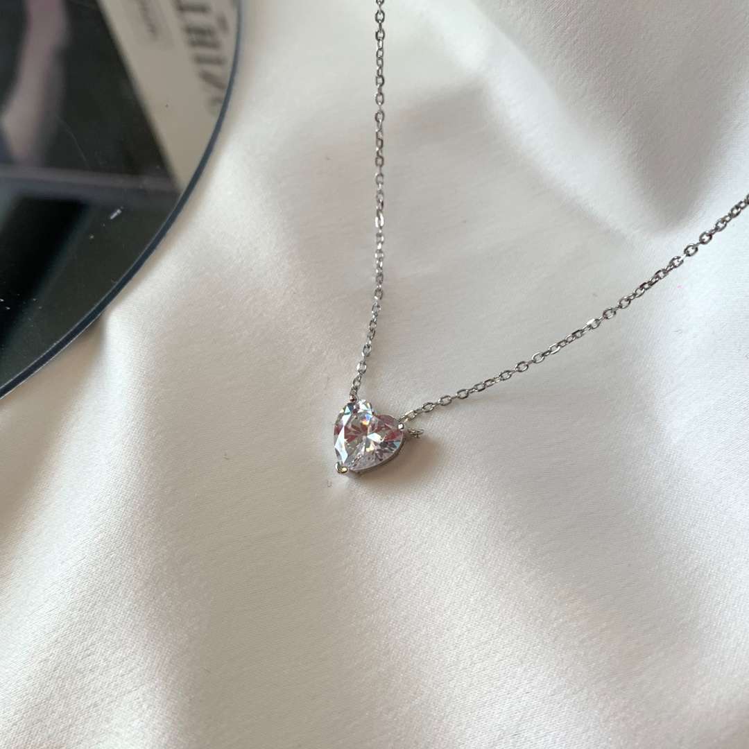 [Elite]Heart Shape Main Stone Pendant Collarbone Necklace