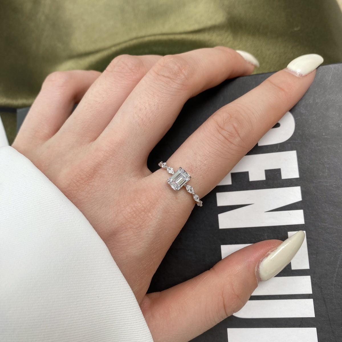 [Elite]1.0 Carat Dainty Resplendent Radiant Cut Daily Ring