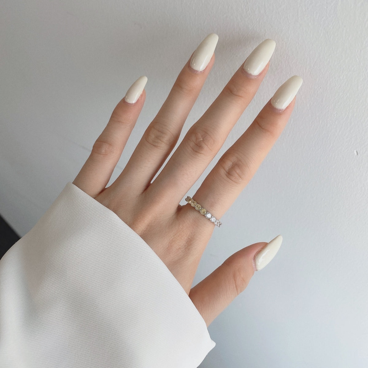 [Elite]Sparkling Round Cut Tennis Ring