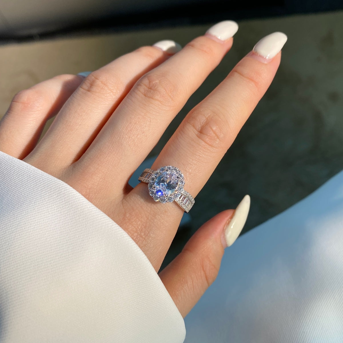 [Elite]1.5 Carat Dazzling Charming Oval Cut Banquet Ring
