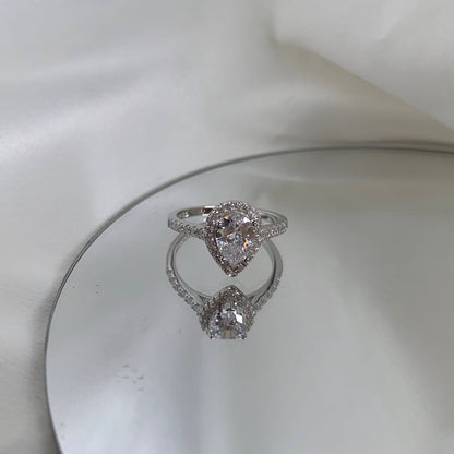 [Elite]1.0 Carat Luxurious Resplendent Water Drop Shape Wedding Ring