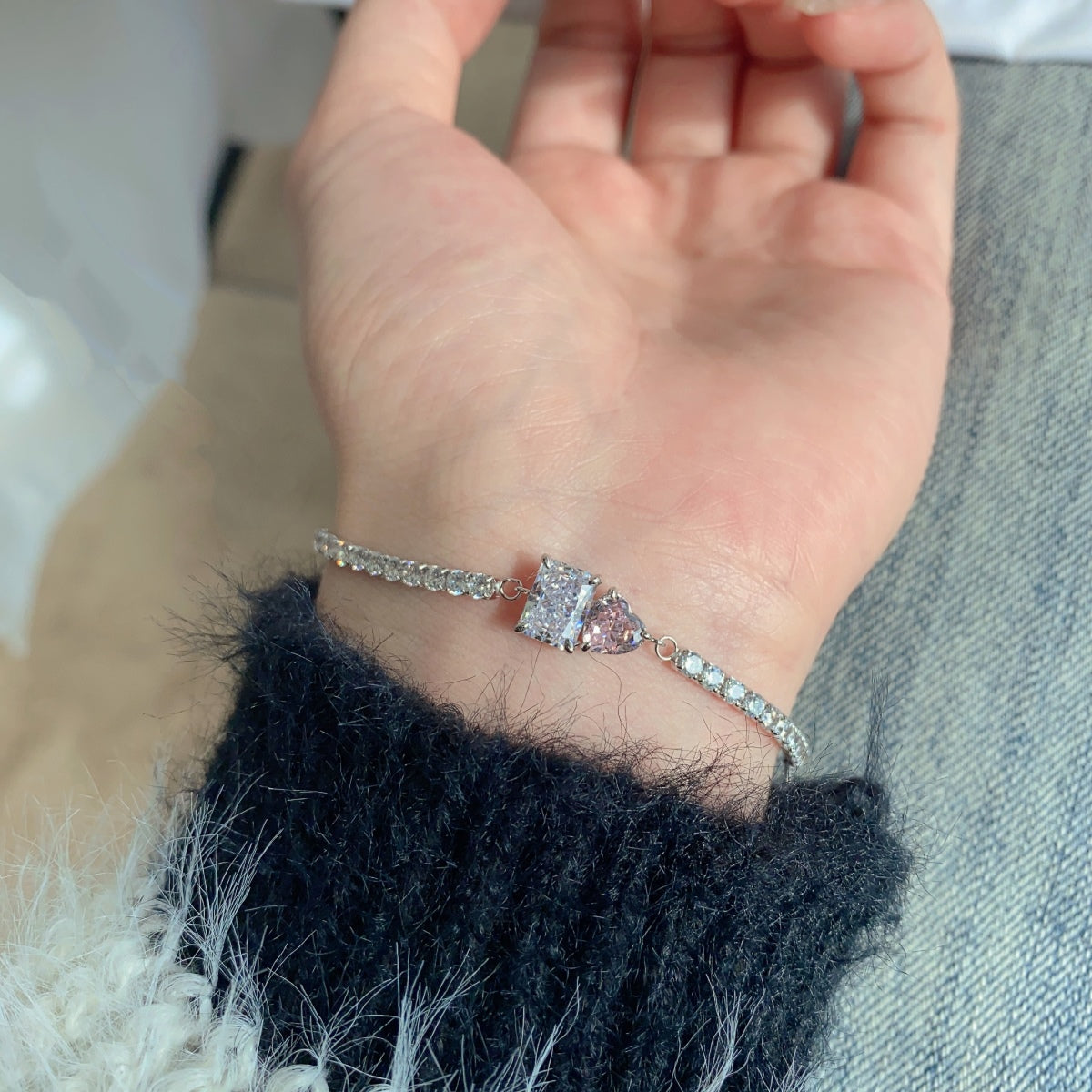 [Elite]Dazzling Unique Multi Shape Lover Bracelet