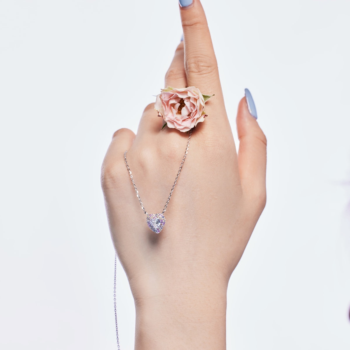 [Elite]Exquisite Heart Shape Necklace