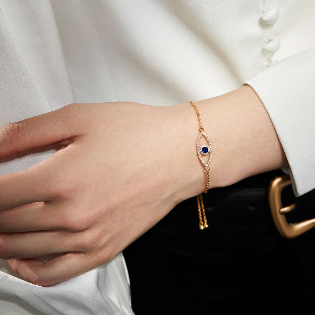 [Elite]Devil's Eye Hollow Design Bracelet