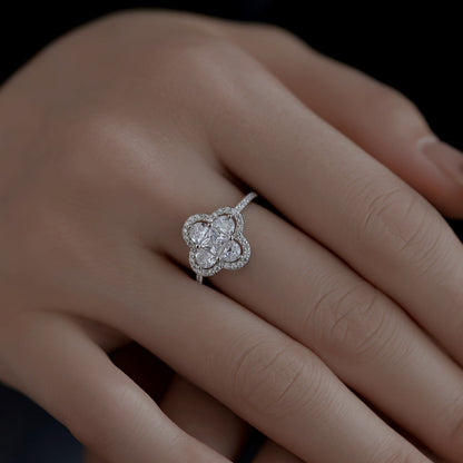 [Elite]Luxurious Eternity Flower Shape Banquet Ring