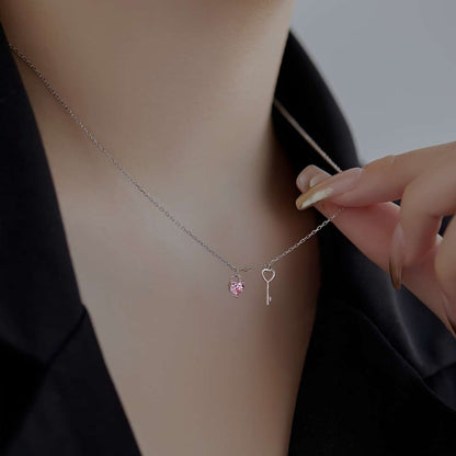 [Elite]Unique Heart Shape Key Pendent Necklace
