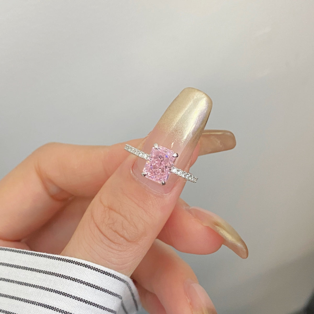 [Elite]2.0 Carat Dazzling Sparkling Radiant Cut Party Ring