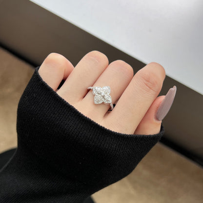 [Elite]Luxurious Colorful Flower Shape Banquet Ring