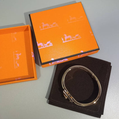 [Elite]H CLOUD BLUE BRACELET