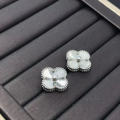 [Elite]CLOVER MINI 9.5MM LASER EARRINGS