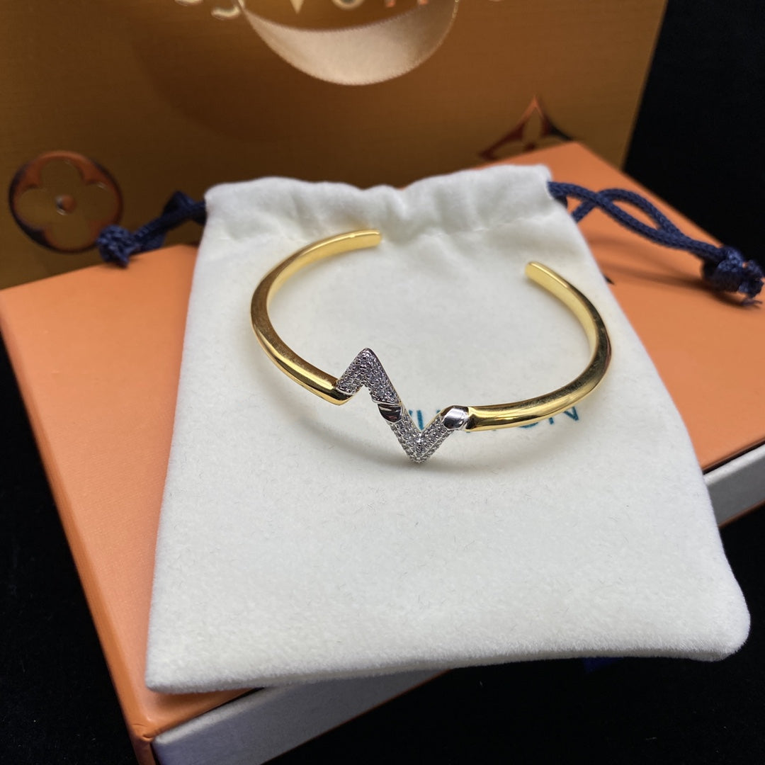 [Elite]VOLTE UPSITE DOWN DIAMOND GOLD OPEN BRACELET