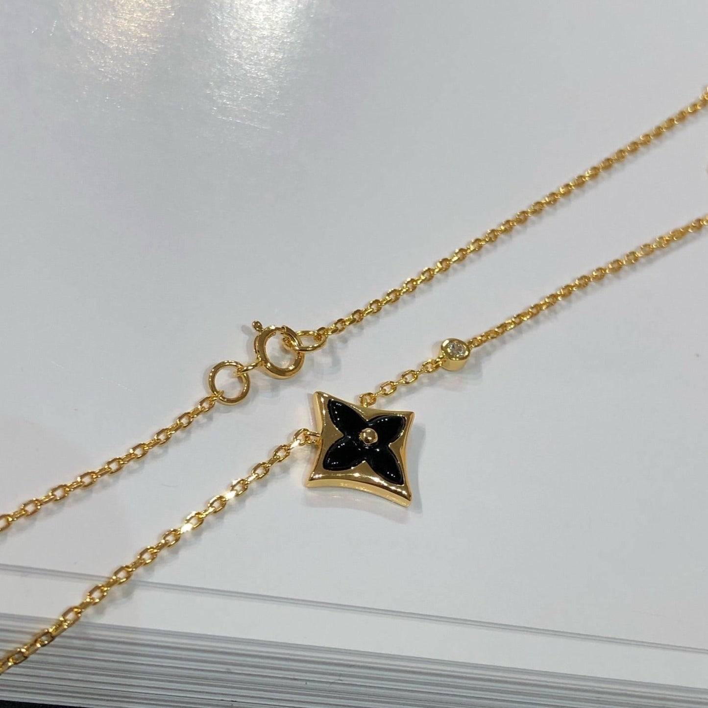 [Elite]STAR BLACK MOP NECKLACE