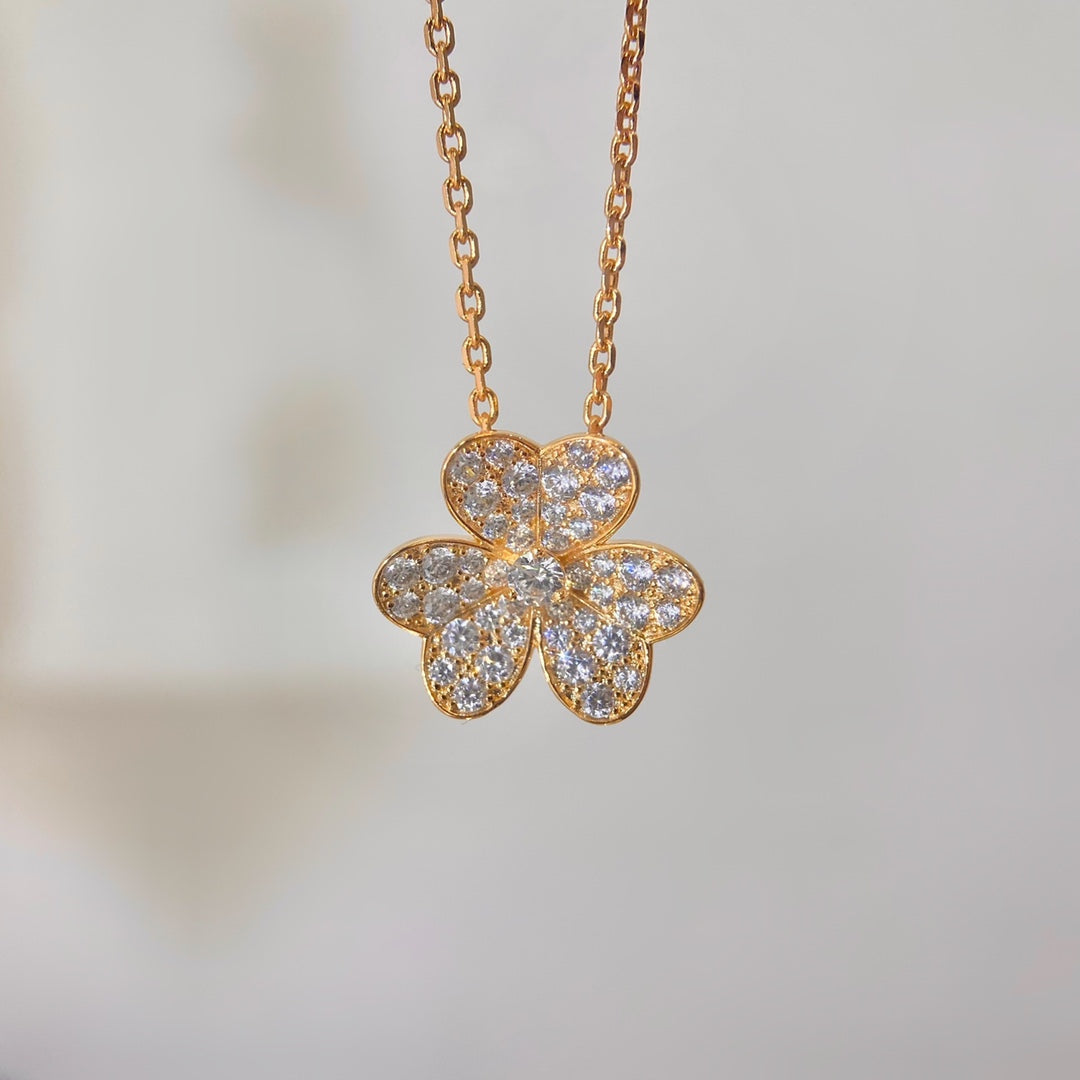 [Elite]FLOWER DIAMOND NECKLACE