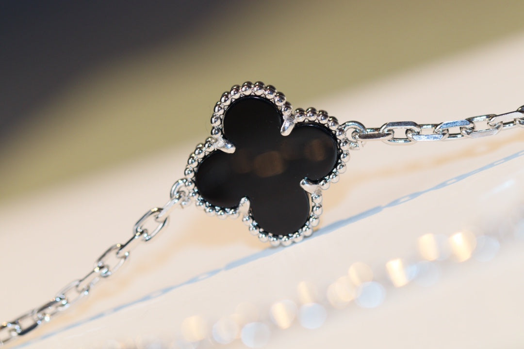 [Elite]CLOVER 20 MOTIFS ONYX DIAMOND SILVER