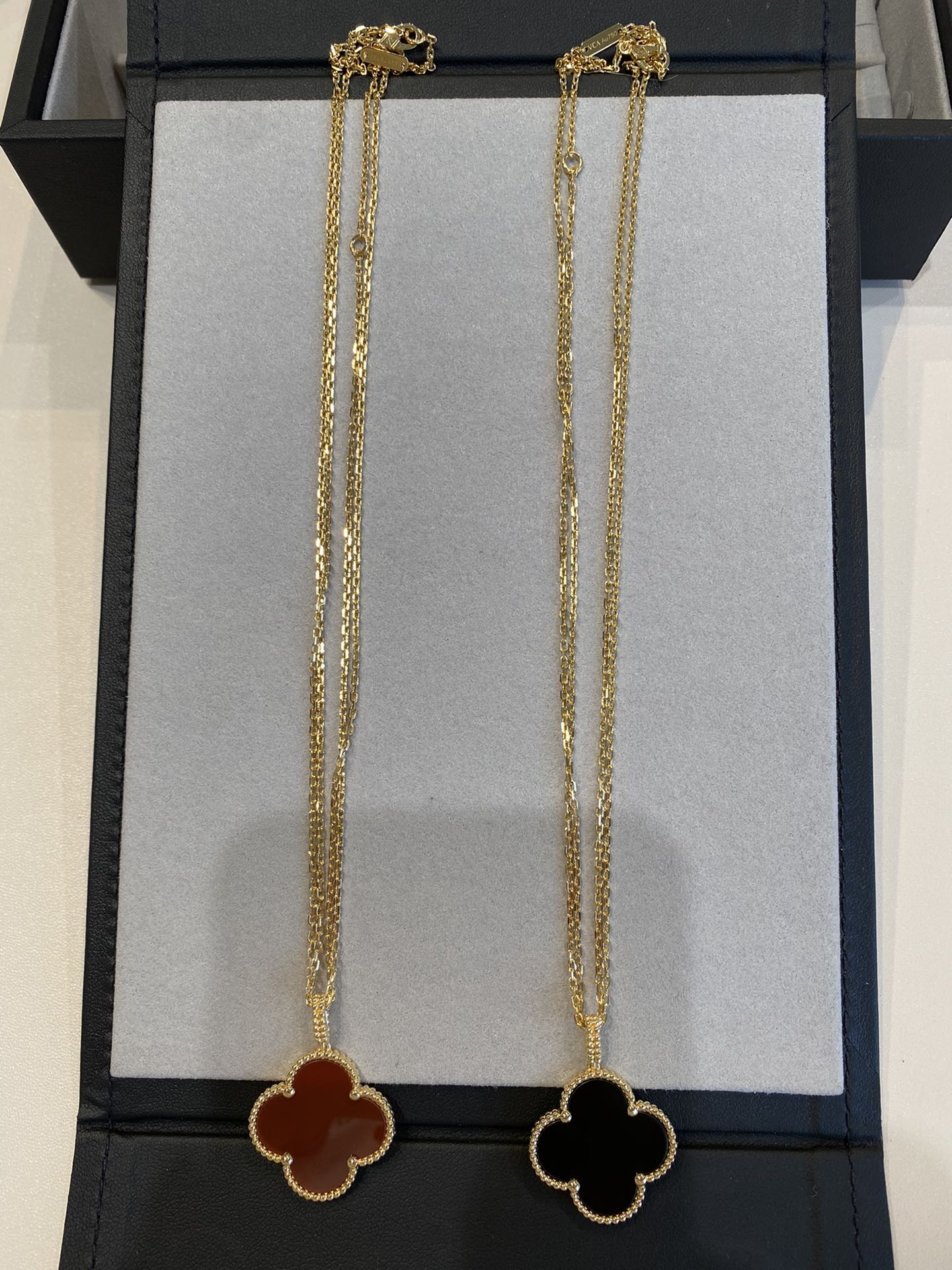 [Elite]CLOVER 25MM NECKLACE GOLD CARNELIAN