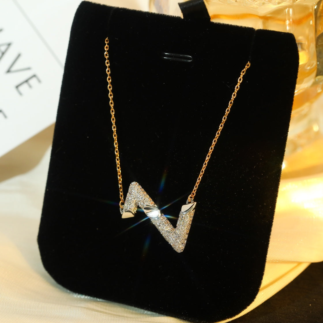 [Elite]VOLT SILVER DIAMOND PEDANT NECKLACE