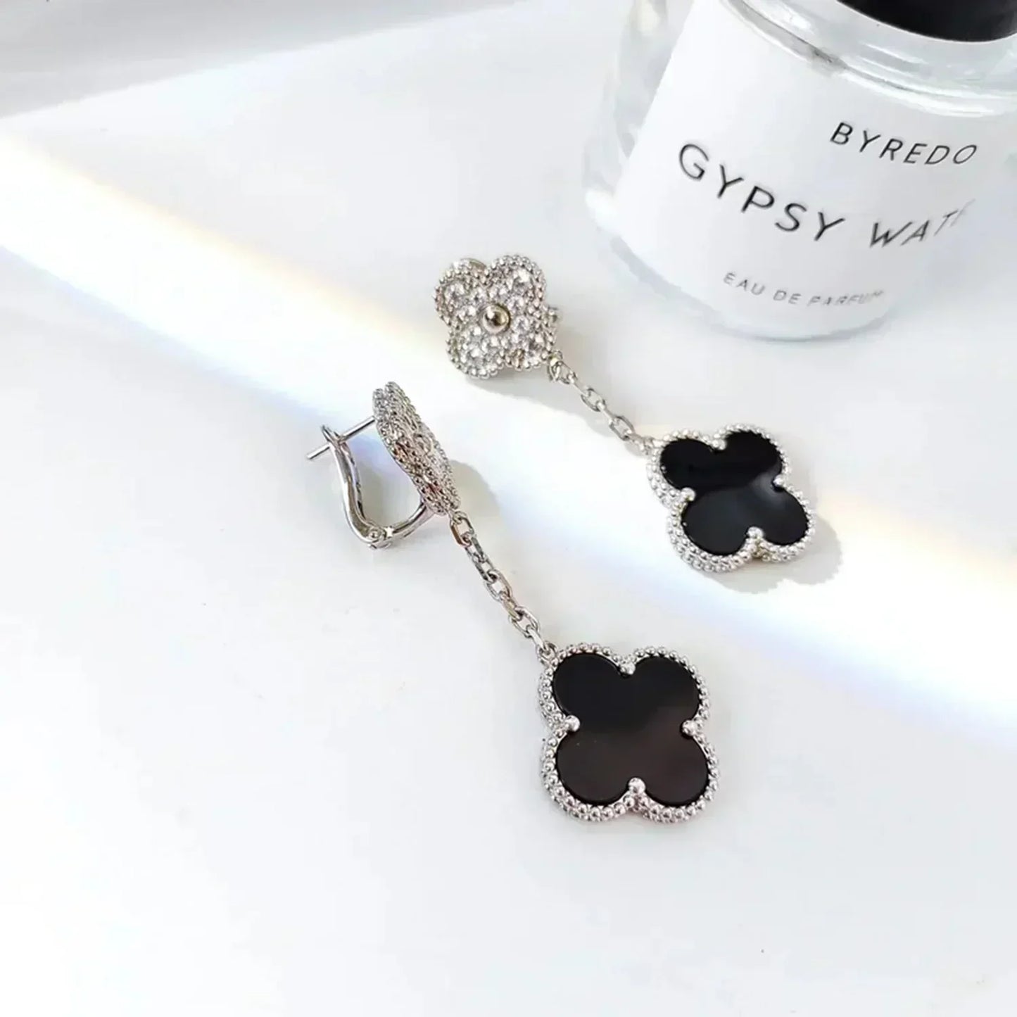 [Elite]CLOVER 2 MOTIFS  DIAMOND ONYX EARRINGS SILVER