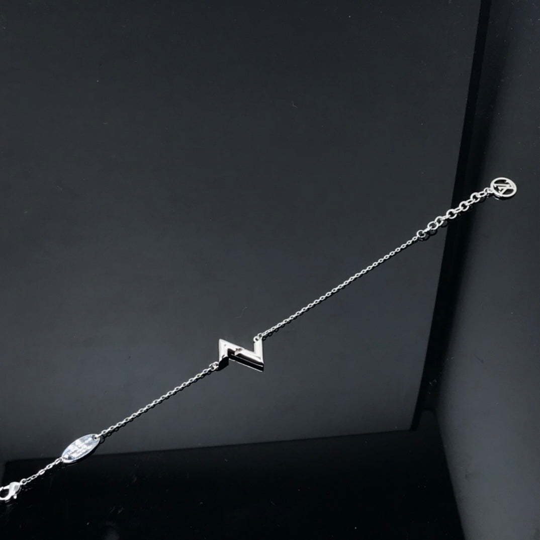 [Elite]VOLT LV LOGO BRACELET
