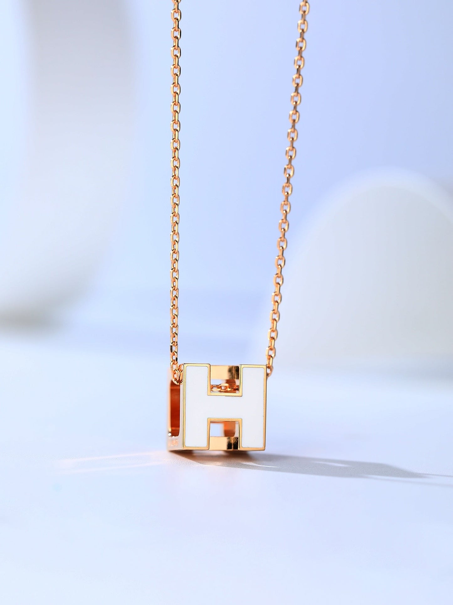 [Elite]H CAGE PINK GOLD NECKLACE
