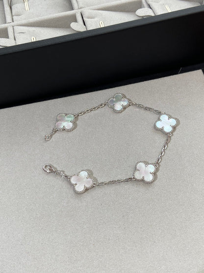 [Elite]CLOVER WHITE PEARL MOP 5 MOTIF BRACELET COLLECTION