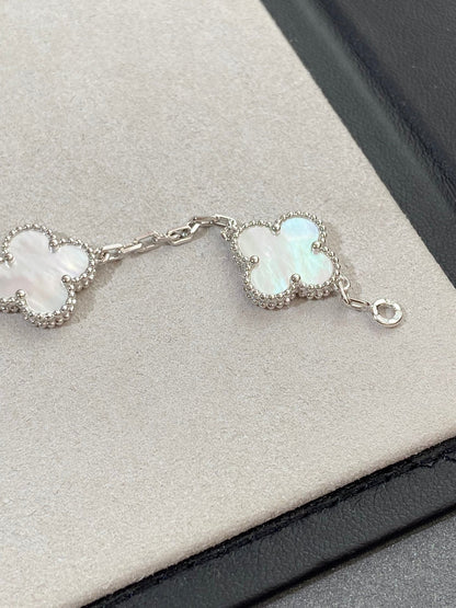 [Elite]CLOVER WHITE PEARL MOP 5 MOTIF BRACELET COLLECTION