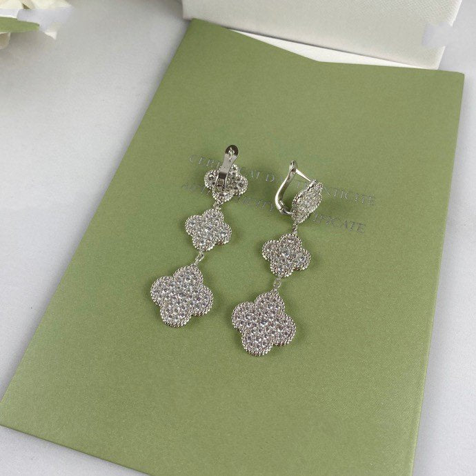 [Elite]CLOVER 3 MOTIF DIAMOND SILVER DROP EARRINGS
