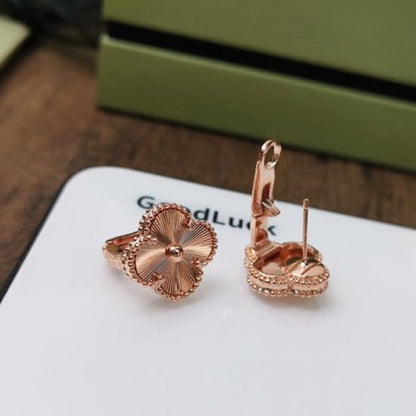 [Elite]CLOVER MEDIUM STUD EARRINGS
