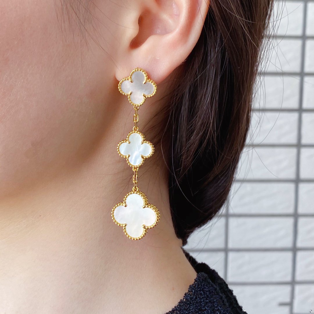 [Elite]CLOVER MOP 3 MOTIFS GOLD EARRINGS