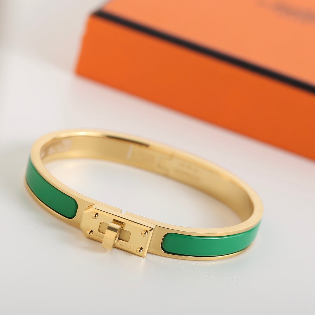 [Elite]HM KELLY GREEN BRACELET