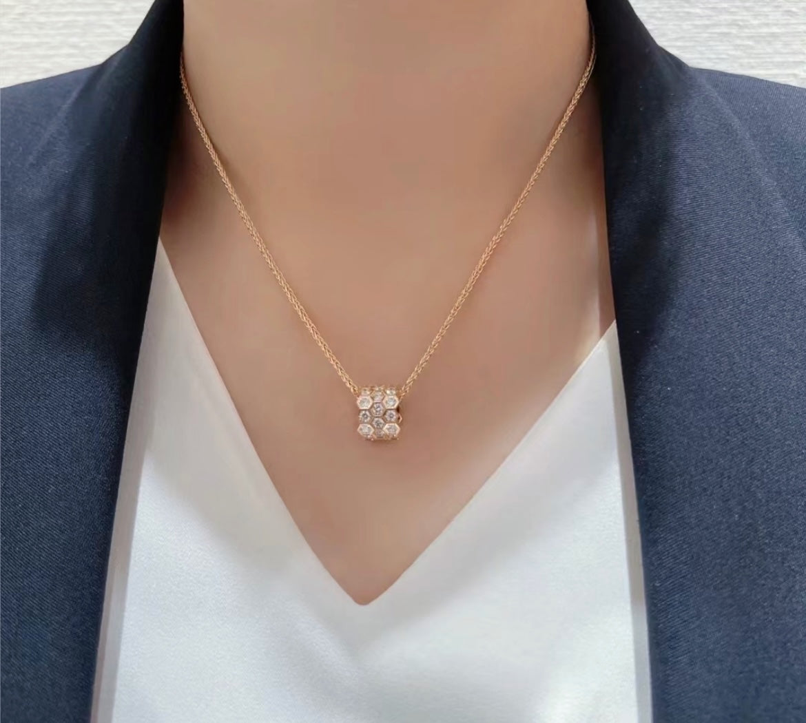 [Elite]BEE LOVE DIAMOND PAVED 3 ROW NECKLACE