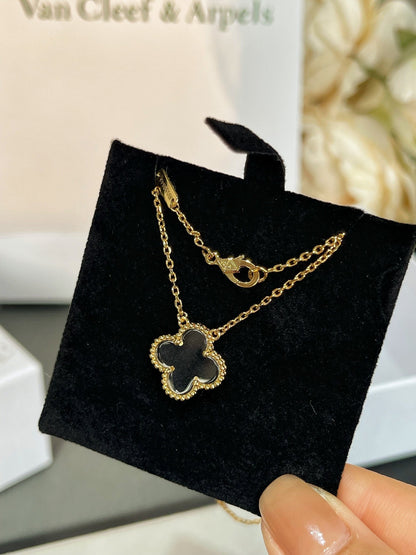 [Elite]CLOVER ROCK CRYSTAL ROSE GOLD NECKLACE