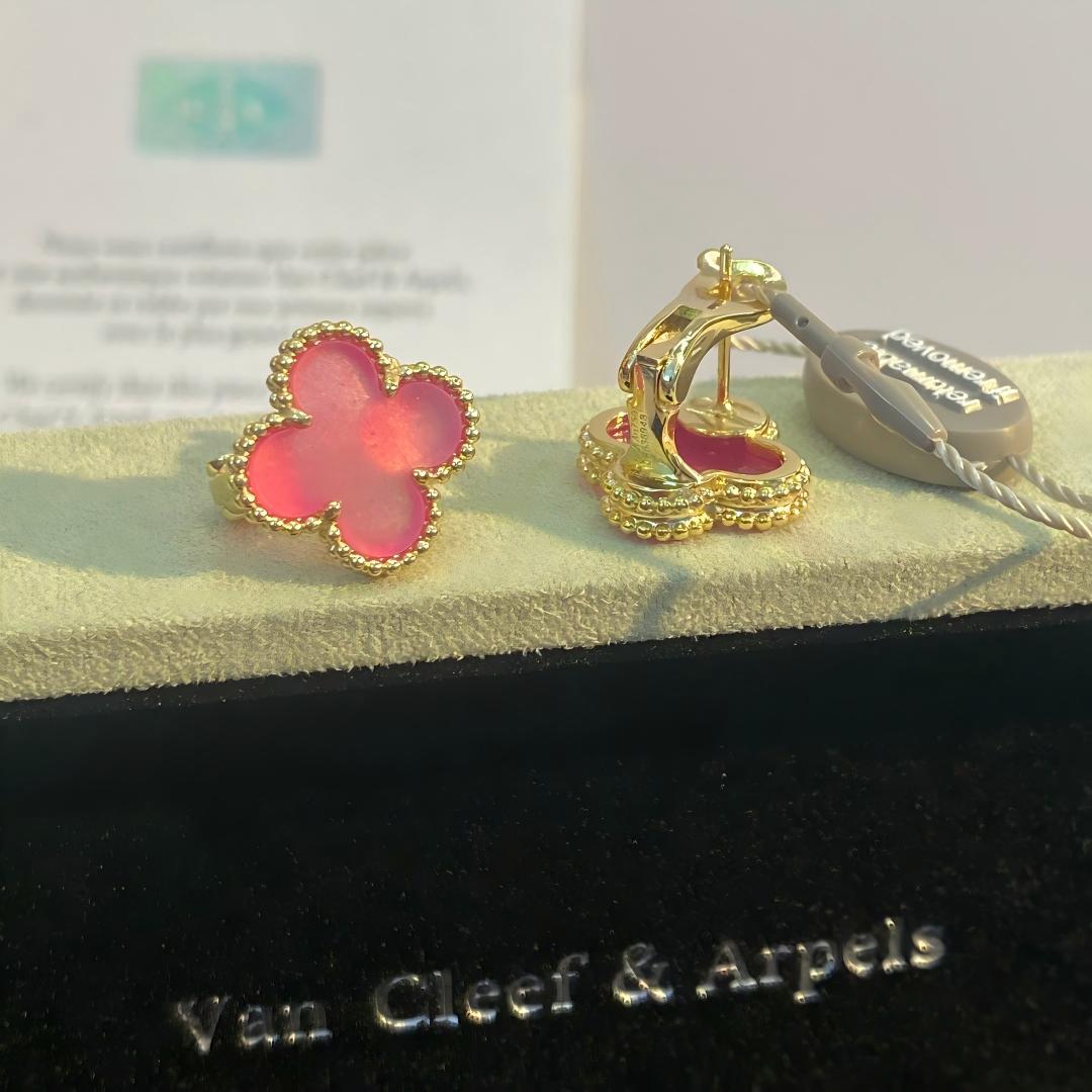 [Elite]NEW CLOVER 15MM PINK ENAMEL STUD EARRINGS