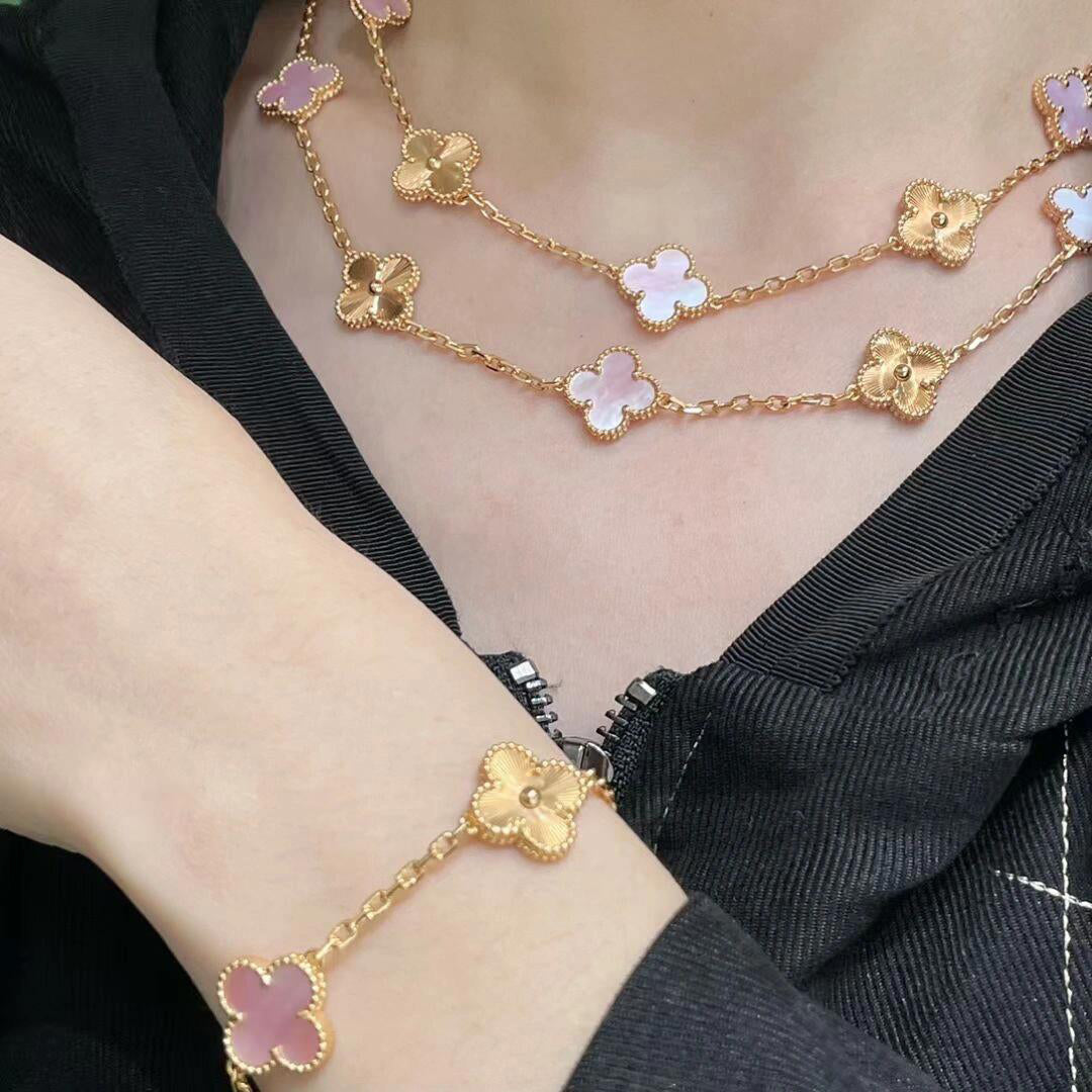 [Elite]CLOVER 20 MOTIFS LASER PINK MOP NECKLACE