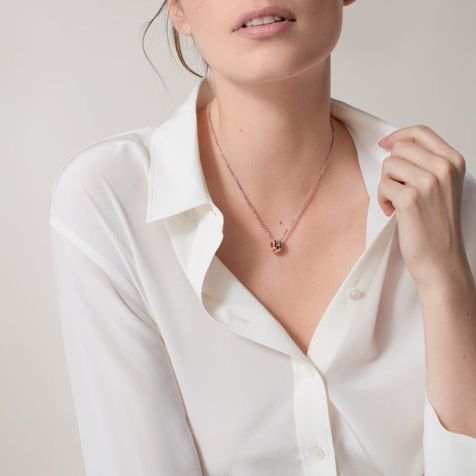 [Elite]LOVE 6 DIAMOND PENDANT NECKLACE