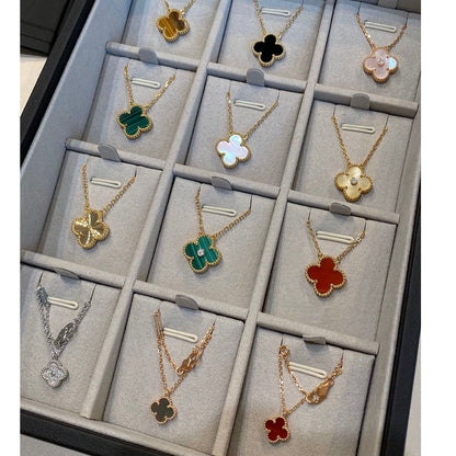 [Elite]CLOVER 15MM BLACK ONYX SINGLE FLOWER NECKLACE
