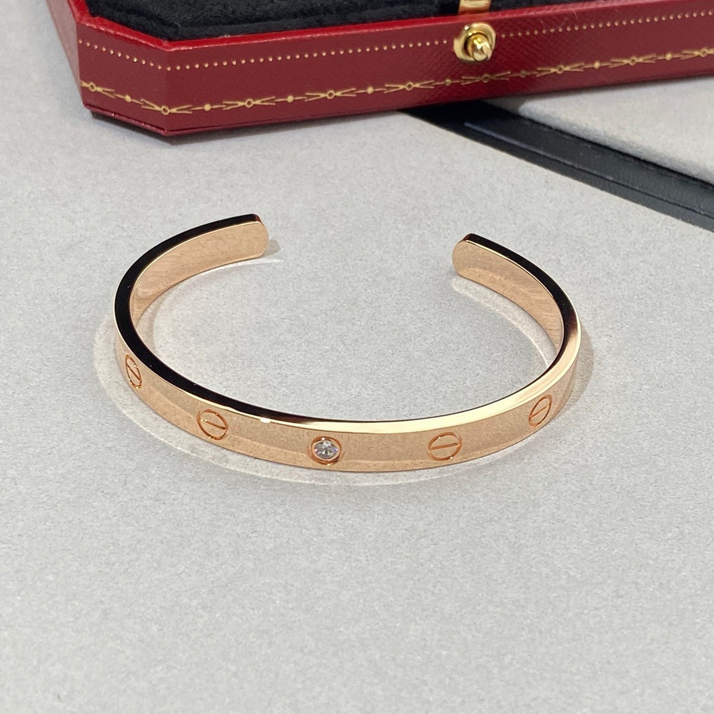 [Elite]LOVE BRACELET 6.1MM 1 DIAMOND OPEN CUFF