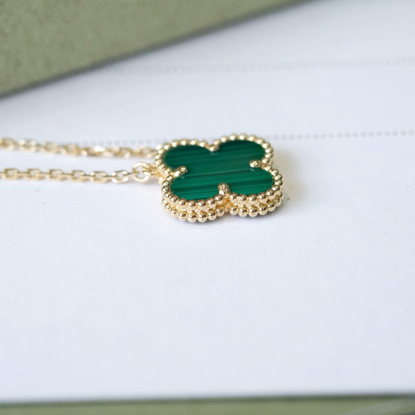 [Elite]CLOVER 15MM MALACHITE SINGLE FLOWER  NECKLACE
