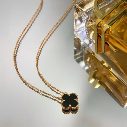 [Elite]CLOVER 15MM BLACK ONYX SINGLE FLOWER NECKLACE