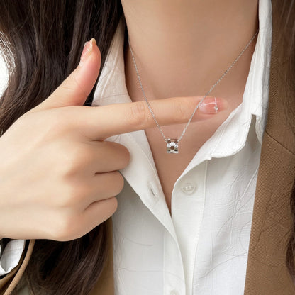 [Elite]BEE MINI PEDANT DIAMOND NECKLACE