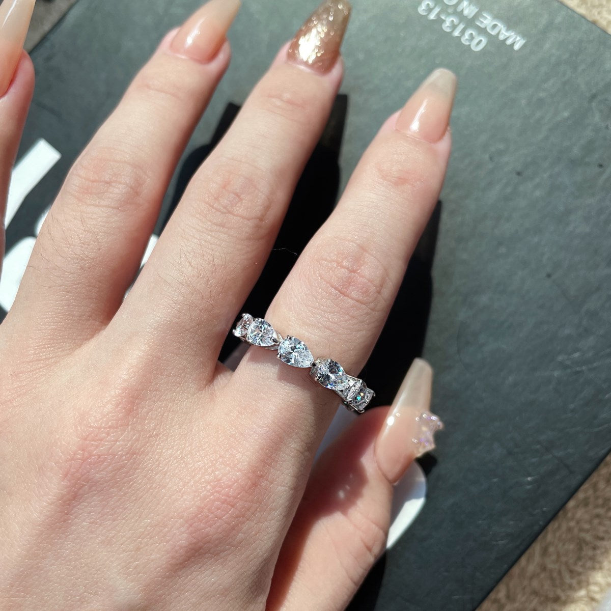 [Elite]Exquisite Pear Cut Tennis Ring
