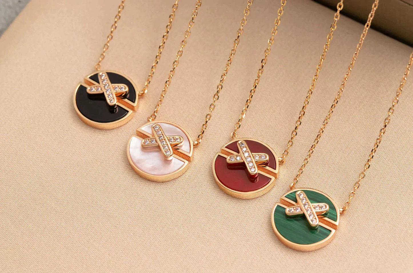 [Elite]JEUX DE ROSE GOLD DIAMOND NECKLACE