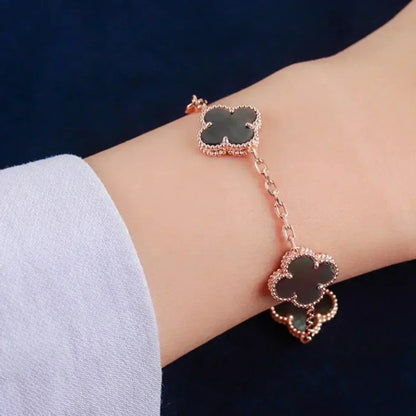 [Elite] CLOVER 5 MOTIF GRAY MOP BRACELET COLLECTION