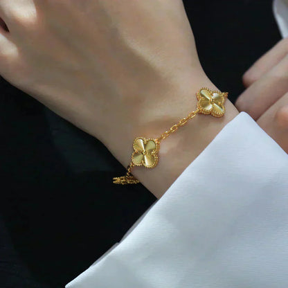 [Elite] CLOVER 5 MOTIF LASER BRACELET COLLECTION
